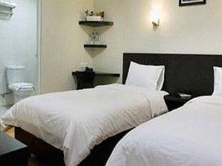 Alpha Inn Medan Exterior foto